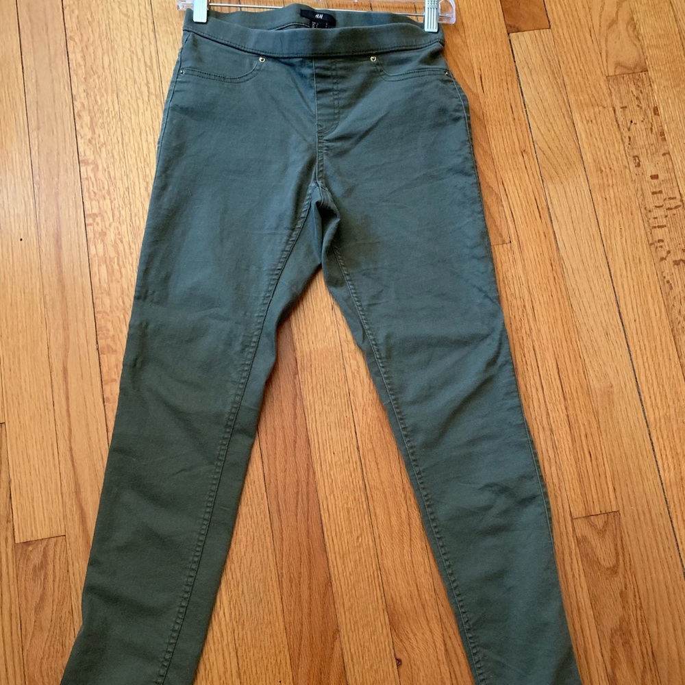 green pants from H&M ! Perfect condition!